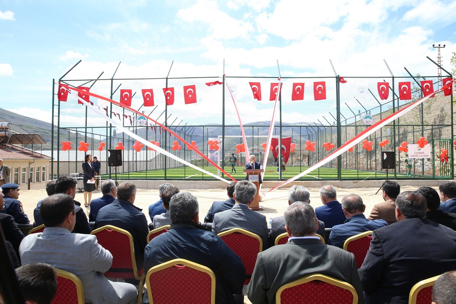 Kayseri Büyükşehir’den kırsalda 97 milyon TL’lik 106 proje
Kayseri Büyükşehir’den kırsalda 97 milyon TL’lik 106 proje