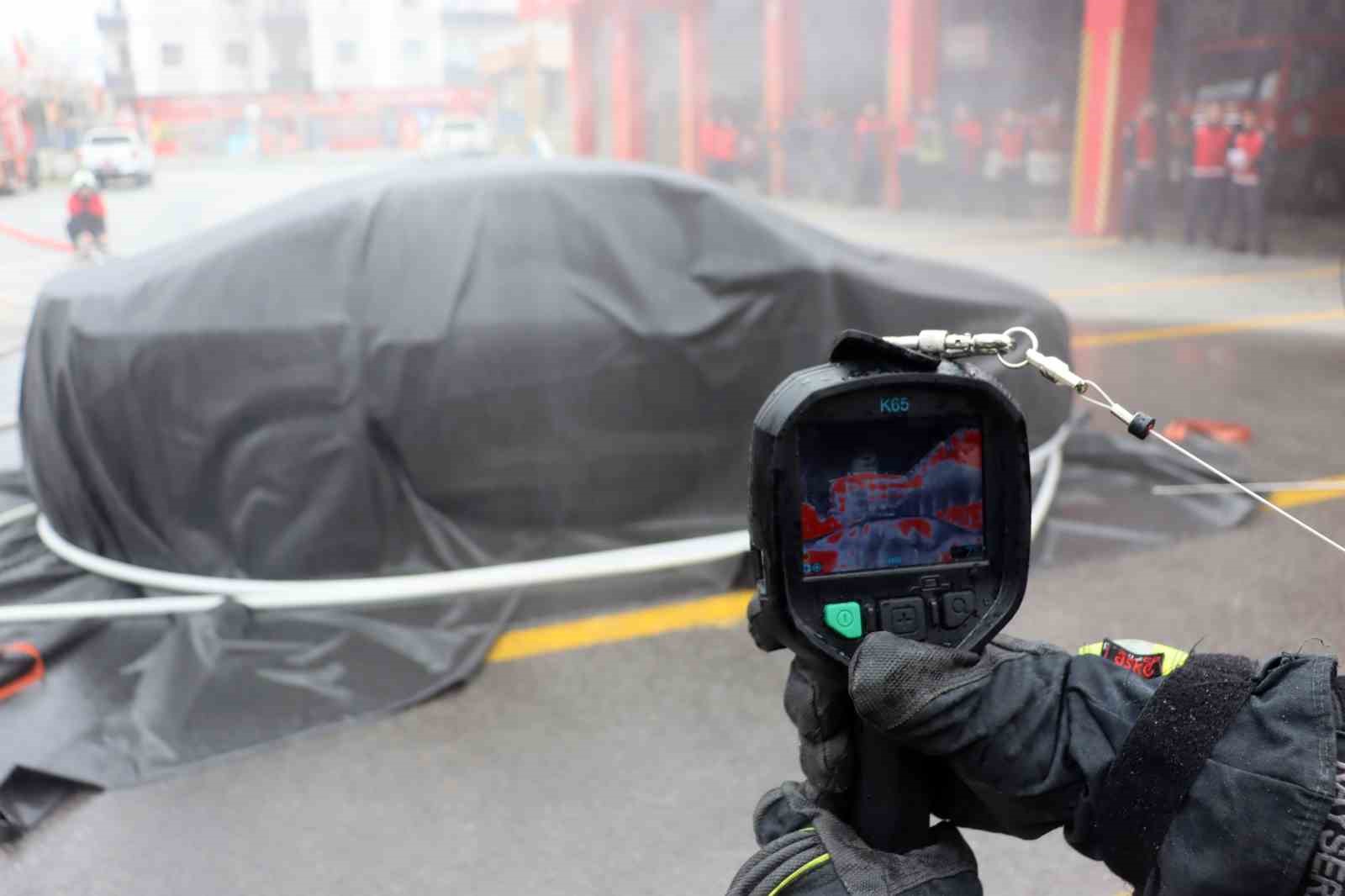 Kayseri itfaiyesi elektrikli araç yangınları için teyakkuzda
