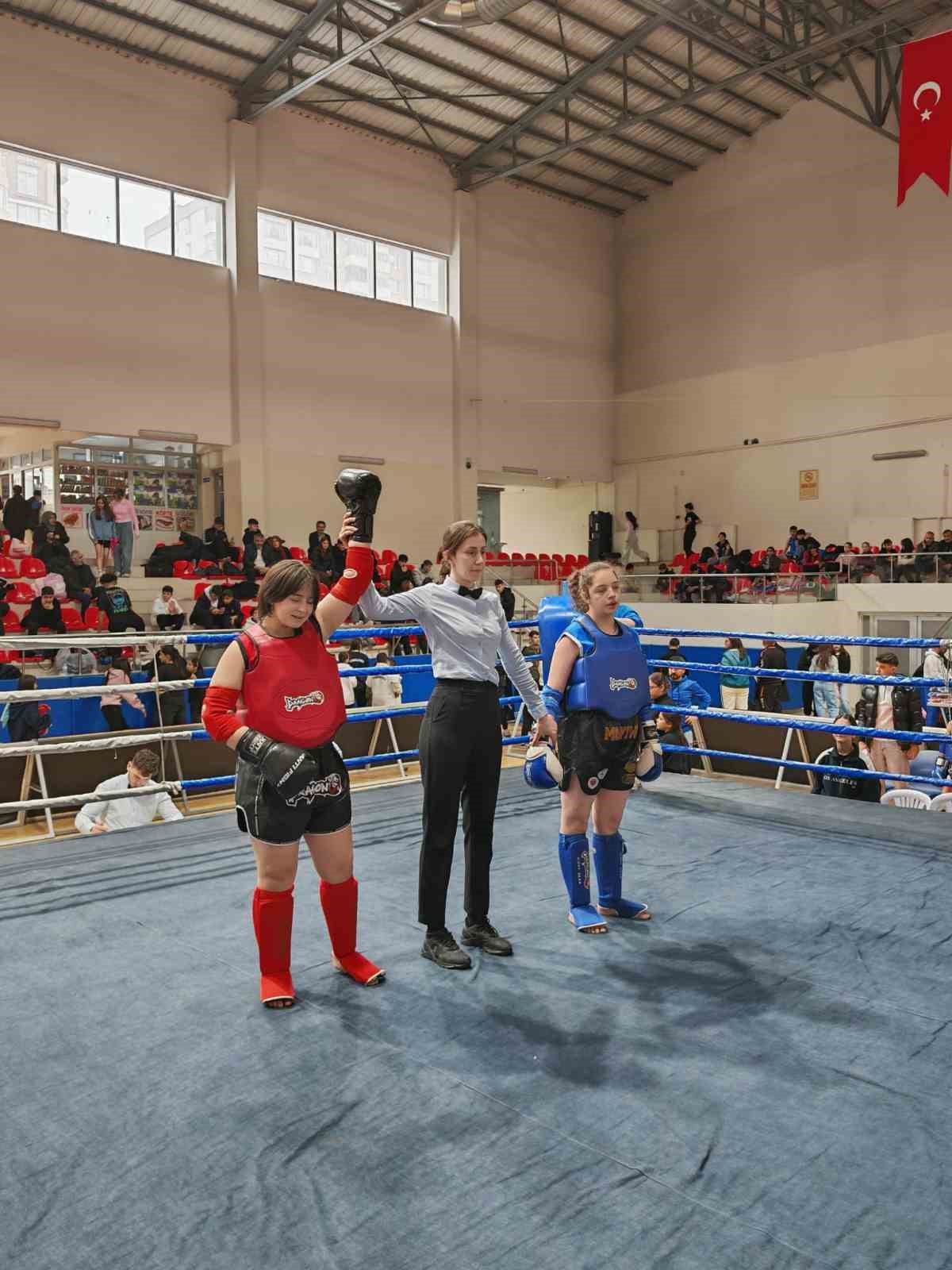 Kayseri Muaythai Okul Sporları Müsabakaları tamamlandı
