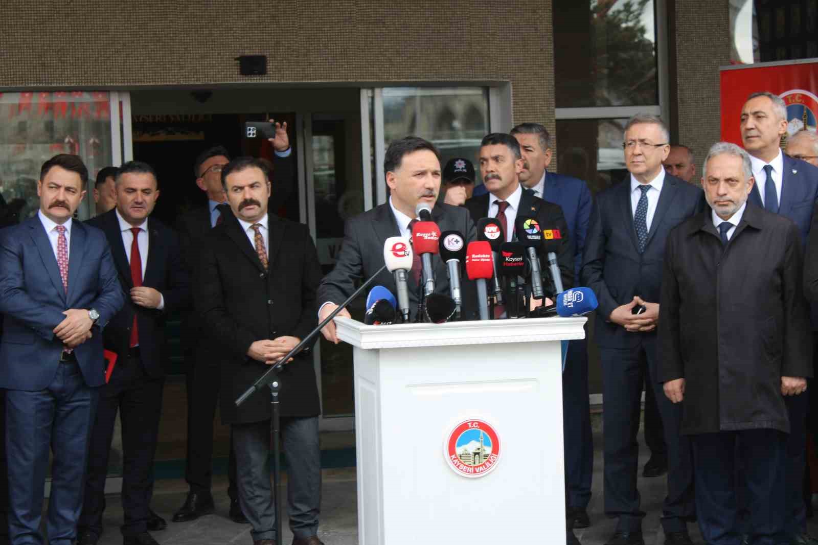 Kayseri protokolü bayramlaştı
