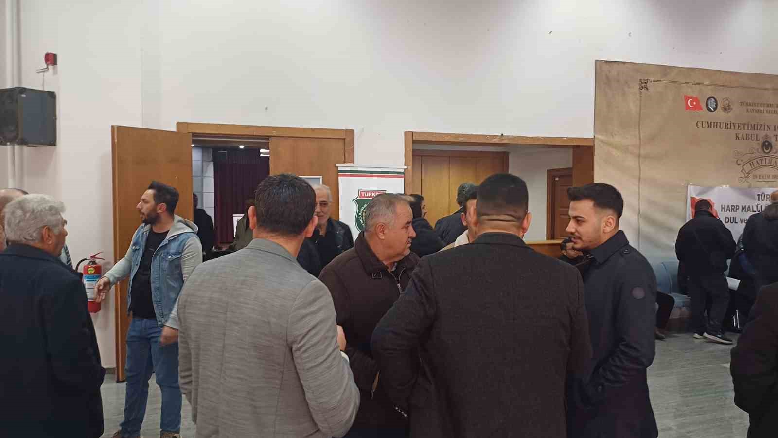 Kayseri Şehit Aileleri Derneği’nde Ali Yavuz güven tazeledi
