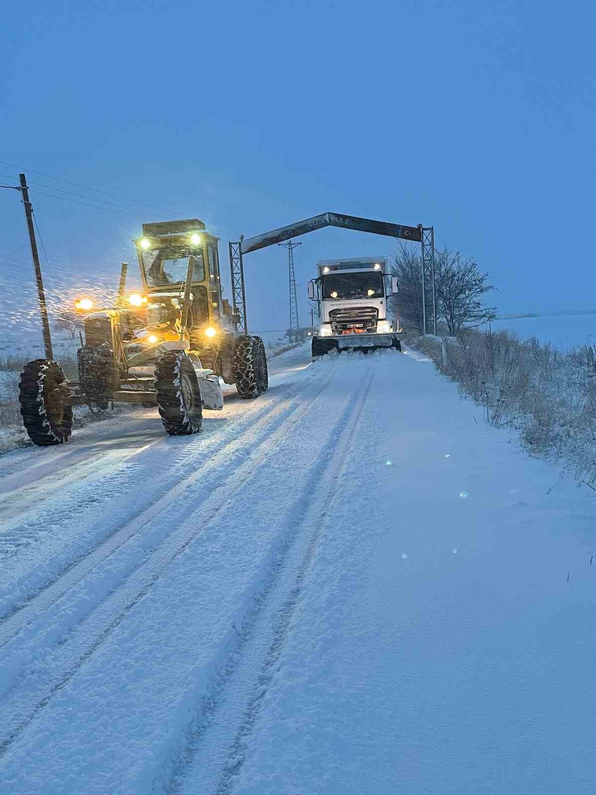 Kayseri’de 146 yol açıldı, 26 yol ise ulaşıma kapalı
