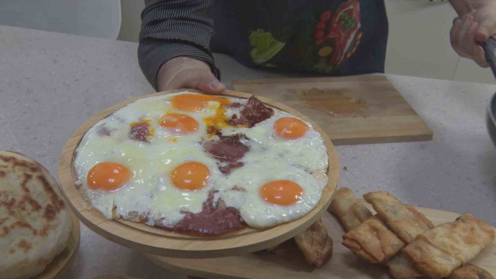 Kayseri’de AB’den Coğrafi İşaret Tescili alan pastırmaya ilgi büyüyor
Kayseri’de AB’den Coğrafi İşaret Tescili alan pastırmaya ilgi büyüyor