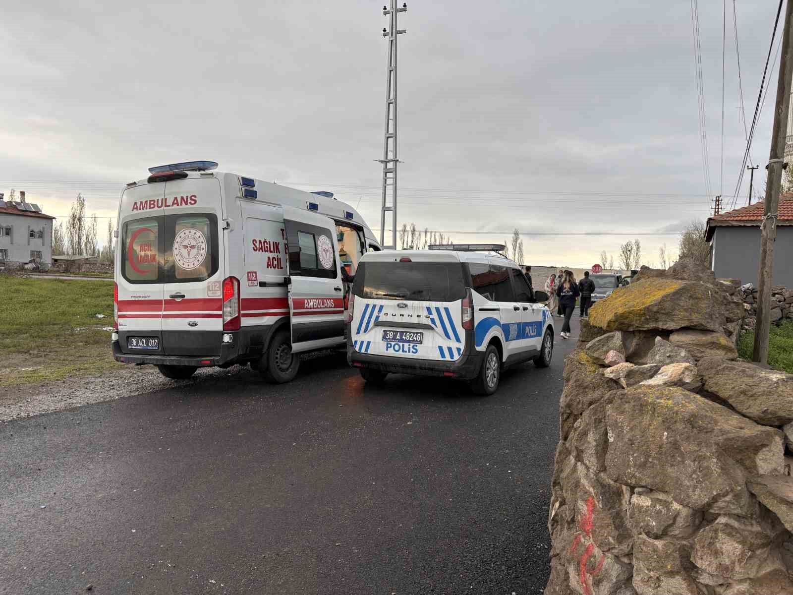 Kayseri’de akrabalar arasında kavga: 3 yaralı

