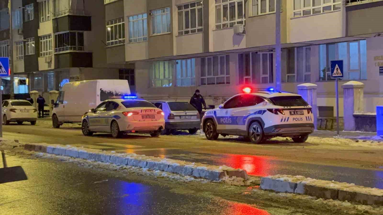 Kayseri’de bıçaklı kavga: 1 ölü
