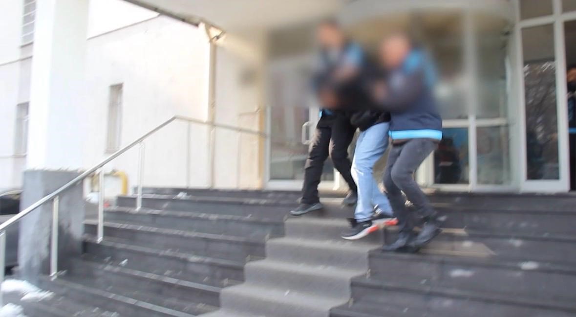 Kayseri’de eş zamanlı ‘fuhuş’ operasyonu: 6 şahıs tutuklandı
