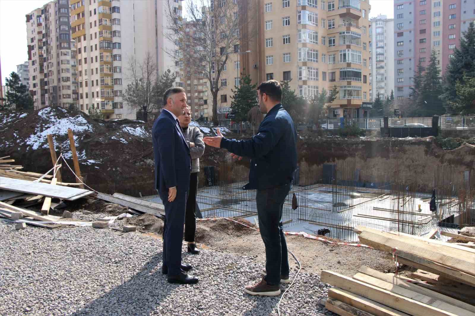 Kayseri’de ikili eğitimi sona erdirecek okulların inşaatları devam ediyor
