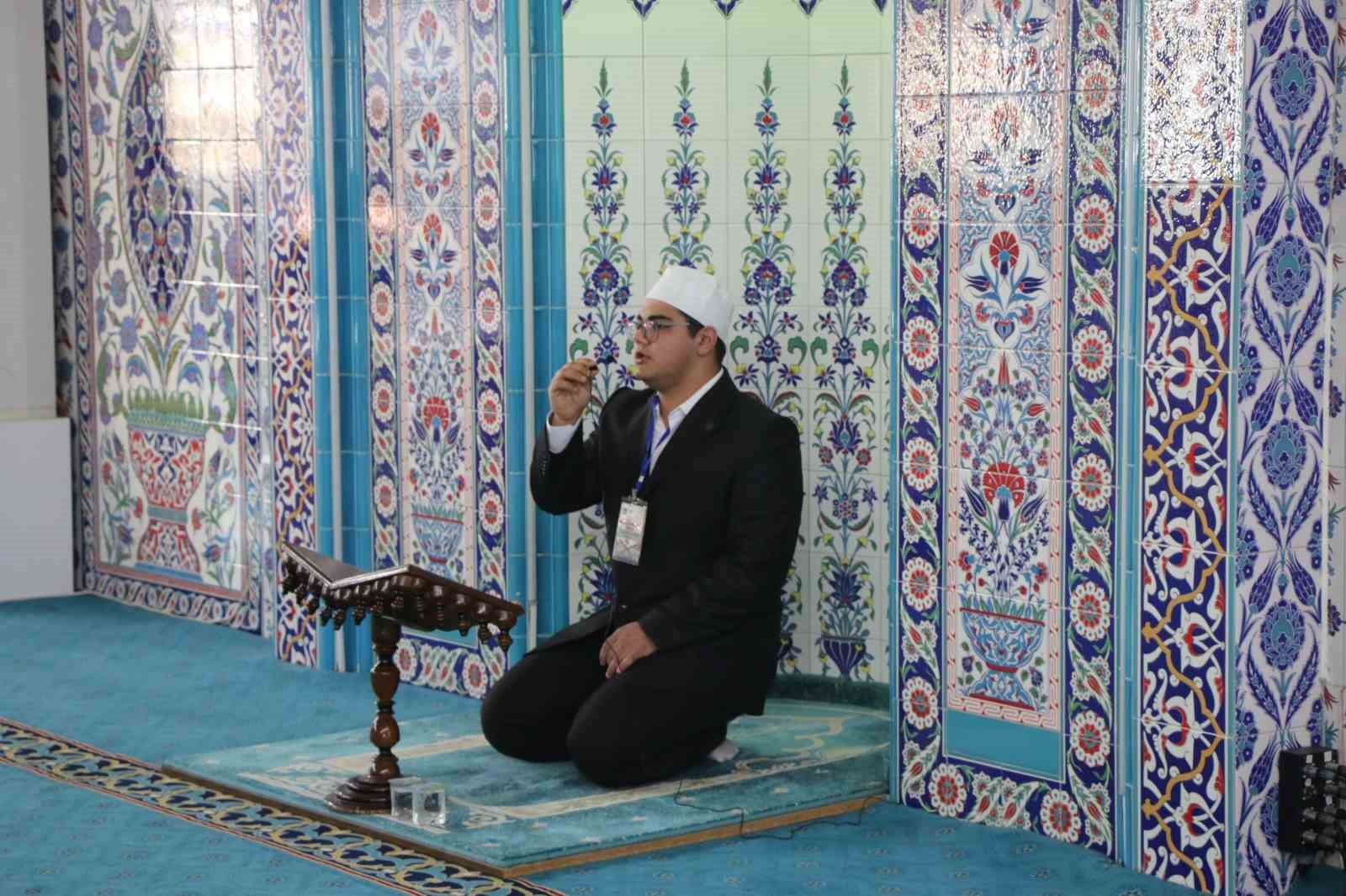 Kayseri’de imam hatip öğrencileri mesleki yarışmalarda ter döktü
