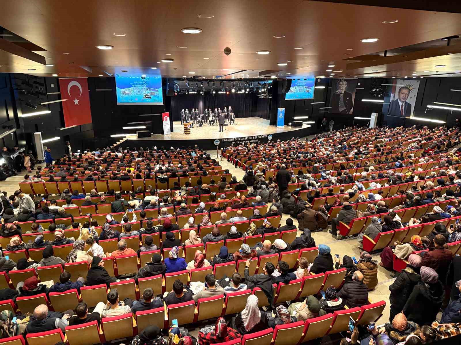 Kayseri’de ’Mekke’nin Fethi ve Affın ve Ailenin İnşaası" programı gerçekleştirildi
