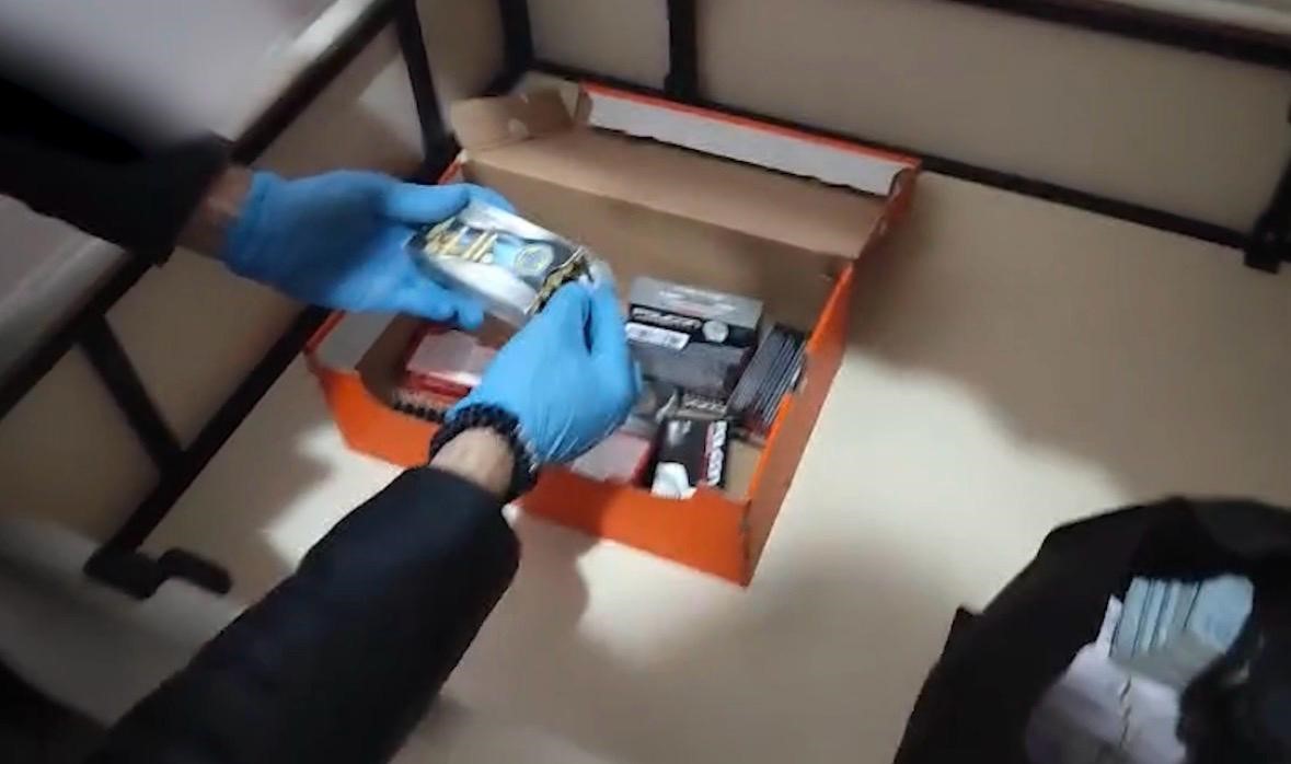 Kayseri’de özel ekip, cezaevi firarisi 2 şahsı yakaladı
