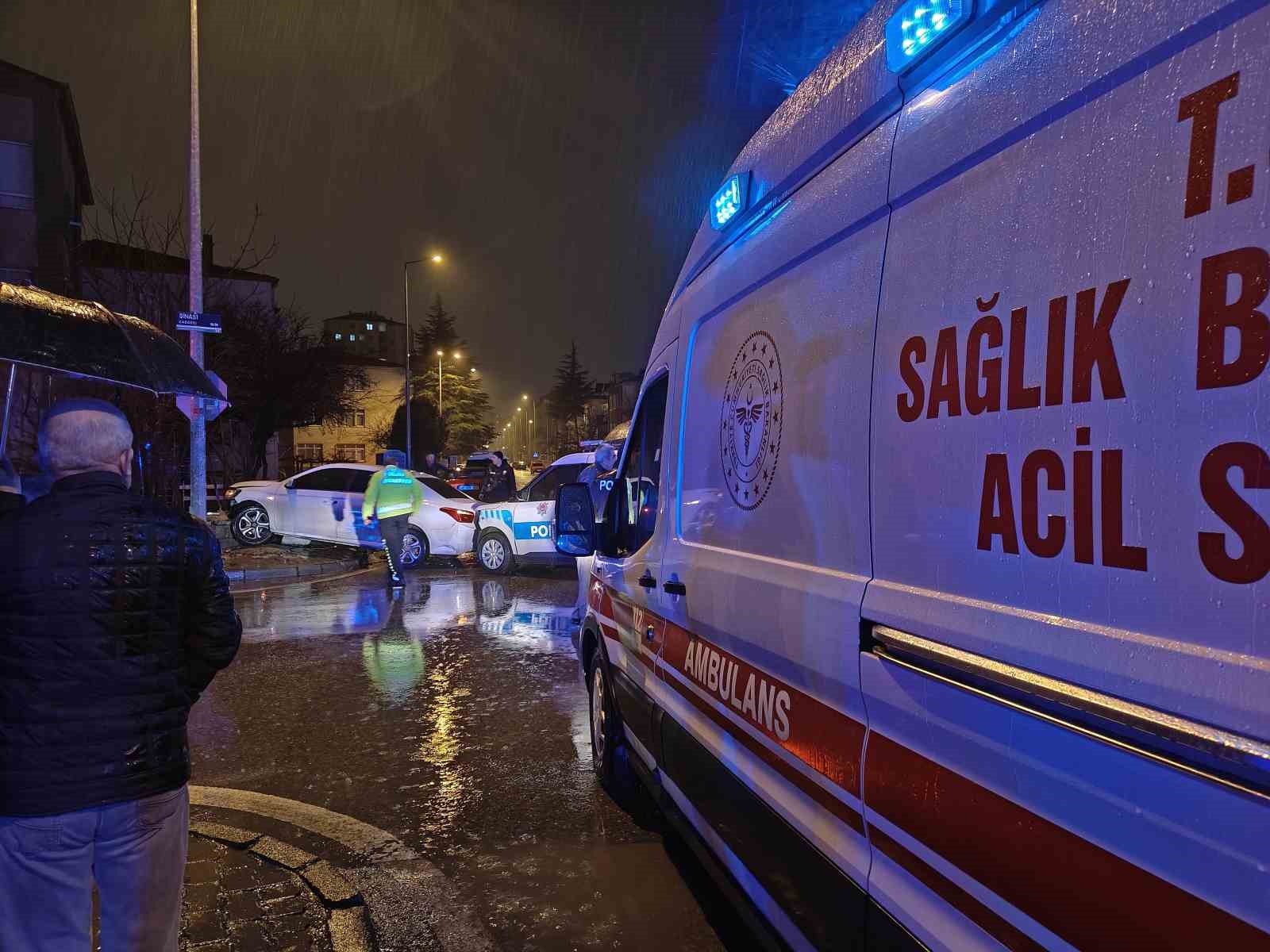 Kayseri’de polis aracı ile otomobil çarpıştı: 1 yaralı
