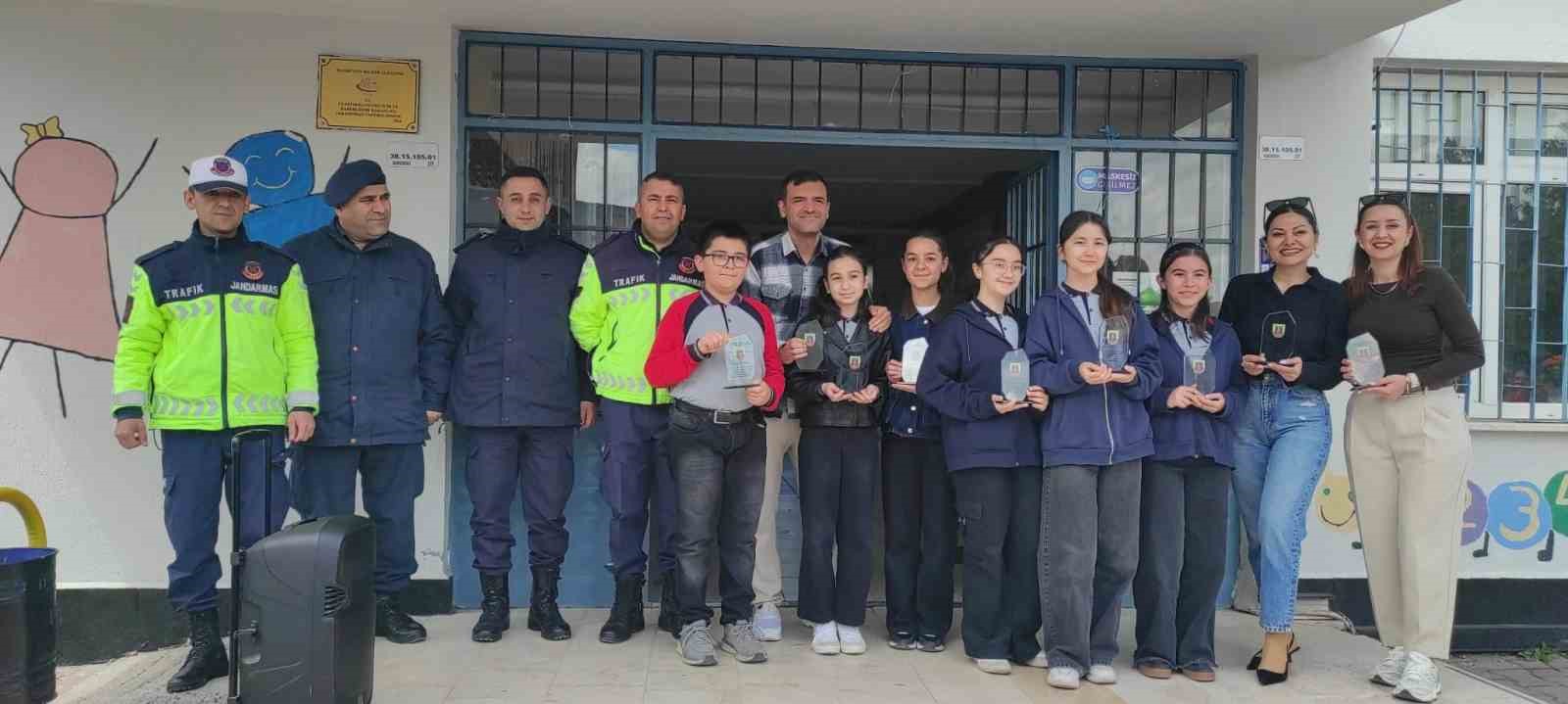 Kayseri’de Tertemiz Yarınlar’ın şampiyonu Tomarza Atatürk Ortaokulu oldu
