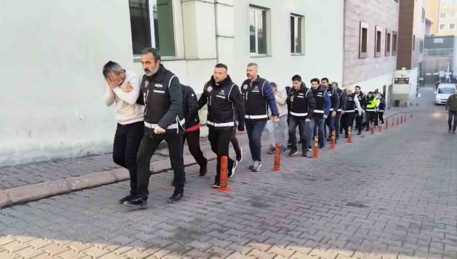 Kayseri’deki ‘ilaç yolsuzluğu’ davasında tutuklu sanık kalmadı
