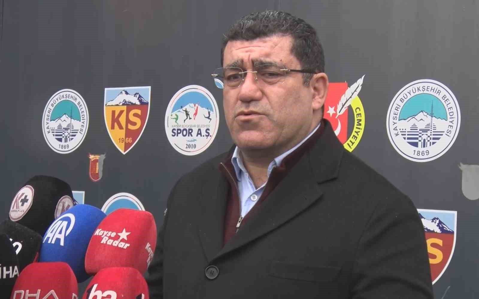 Kayserispor Başkanı Nurettin Açıkalın: "Bu mağlubiyet taraftarlarımız kadar yönetimimizi de üzmüştür"
Kayserispor Başkanı Nurettin Açıkalın: "Bu mağlubiyet taraftarlarımız kadar yönetimimizi de üzmüştür"