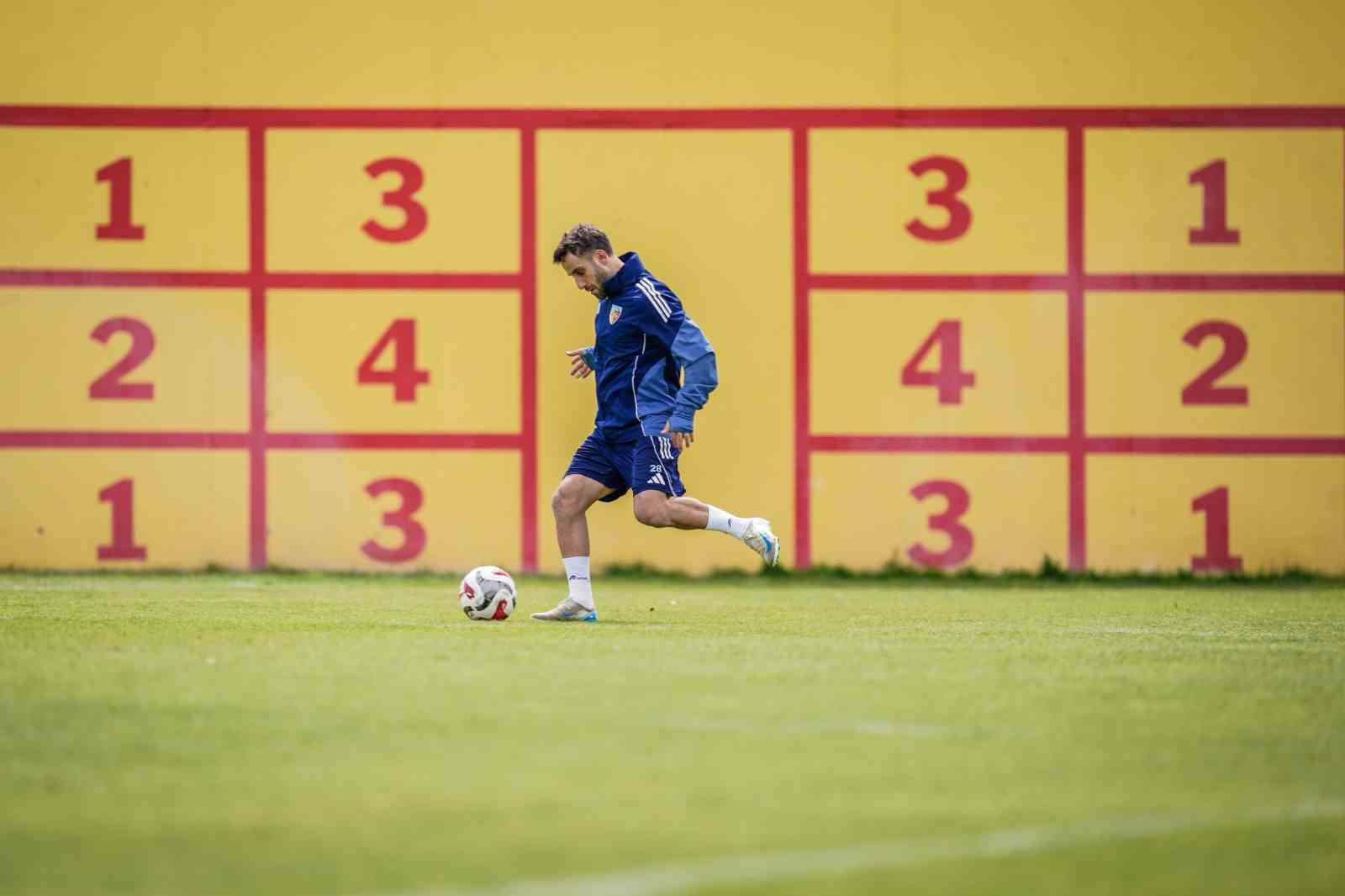 Kayserispor, Fenerbahçe maçı hazırlıklarını tamamladı
