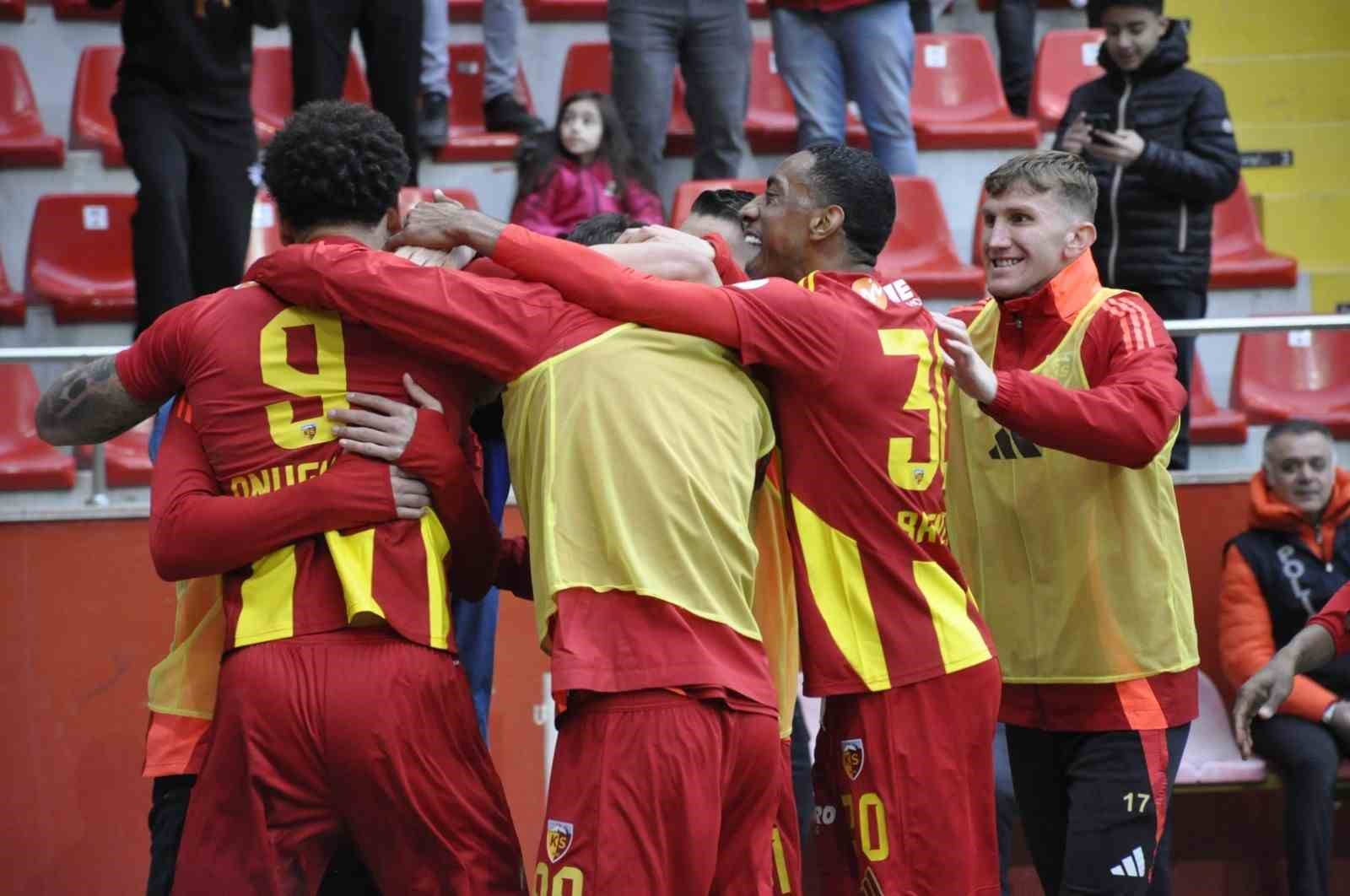 Kayserispor ligdeki 4. galibiyetini aldı
