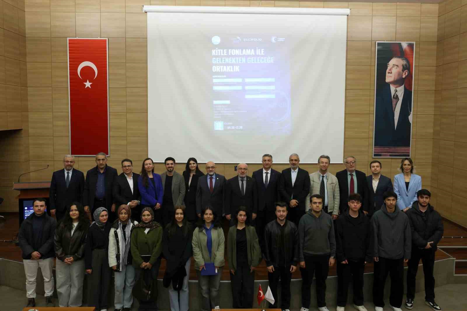 KAYÜ’de ‘Kitle Fonlama Eğitimi’ düzenlendi
KAYÜ’de ‘Kitle Fonlama Eğitimi’ düzenlendi