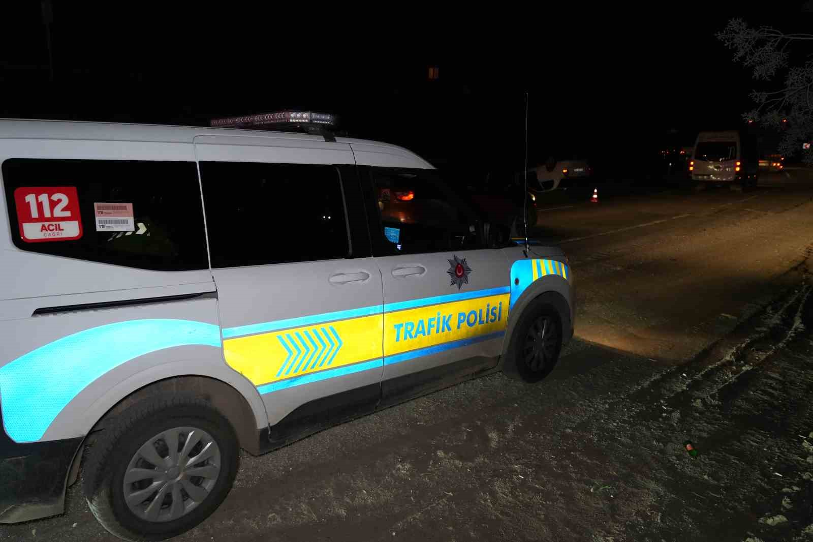 Kaza sonrası sürücü kaçtı, yaşlı çift geldi: Polisi ikna etmek için dakikalarca dil döktüler
