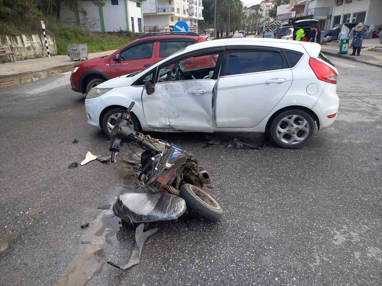 Kaza yapan motosikletli ehliyetsiz çıktı, 66 bin 590 TL ceza kesildi
