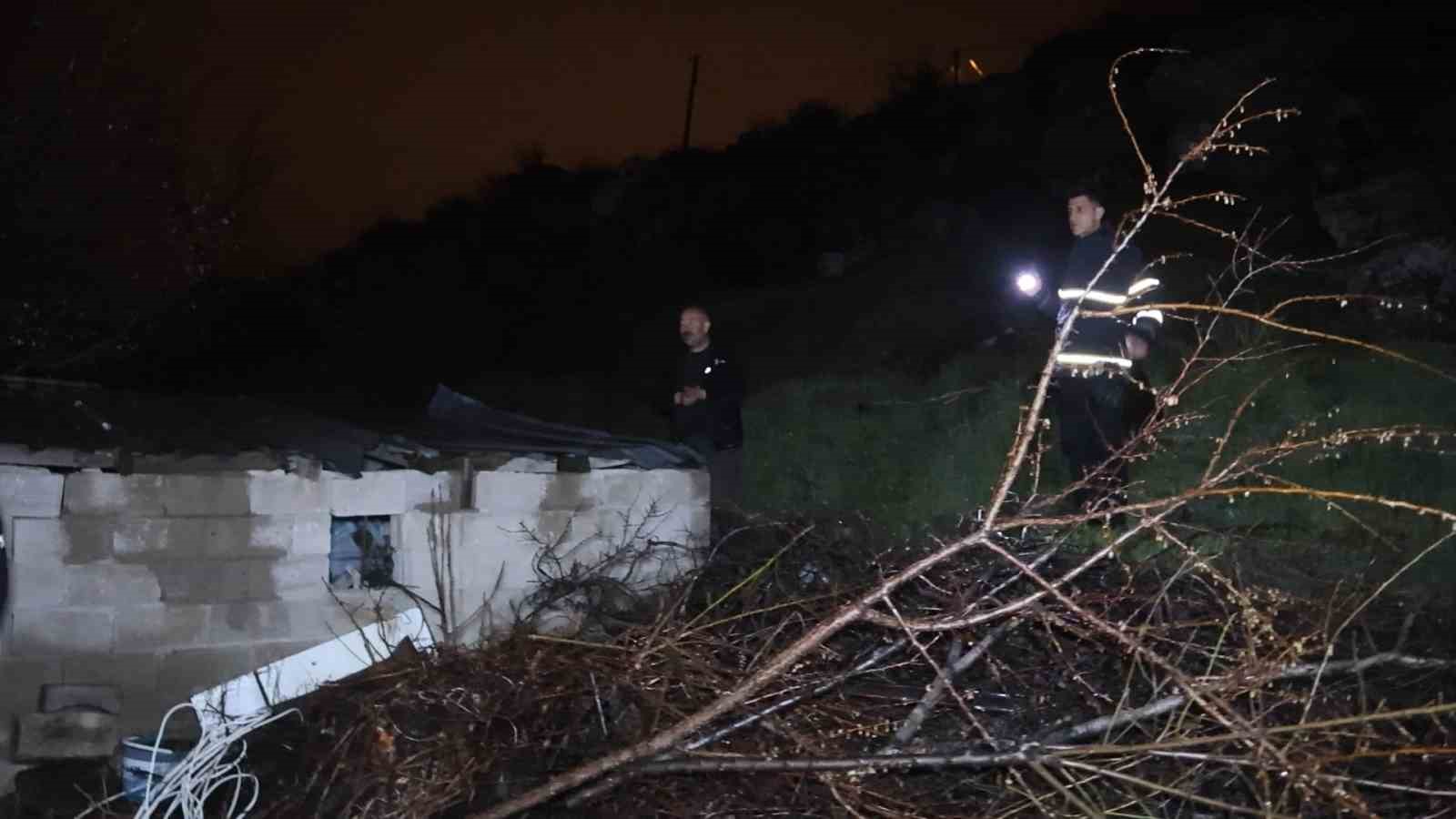 Kaza yaptıktan sonra çalıların arasına saklanan sürücü: "Gelirsem emniyetle başım belaya girer"
