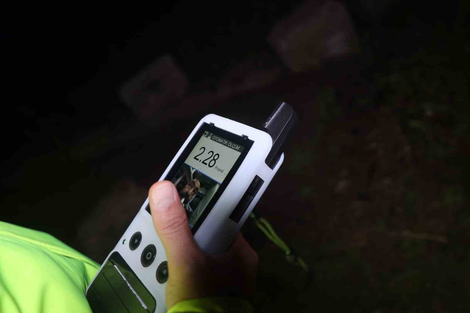 Kaza yaptıktan sonra çalıların arasına saklanan sürücü: "Gelirsem emniyetle başım belaya girer"
