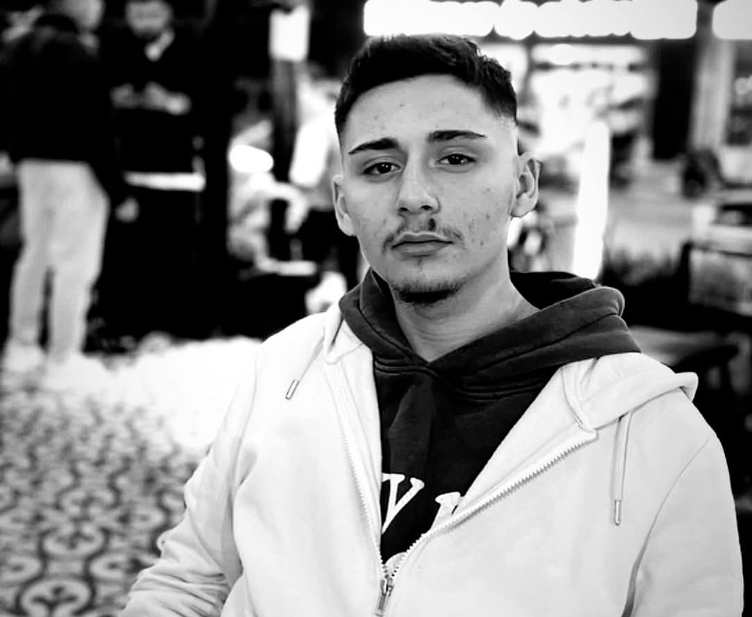 Kazada ağır yaralanan genç sürücü hayatını kaybetti
Kazada ağır yaralanan genç sürücü hayatını kaybetti