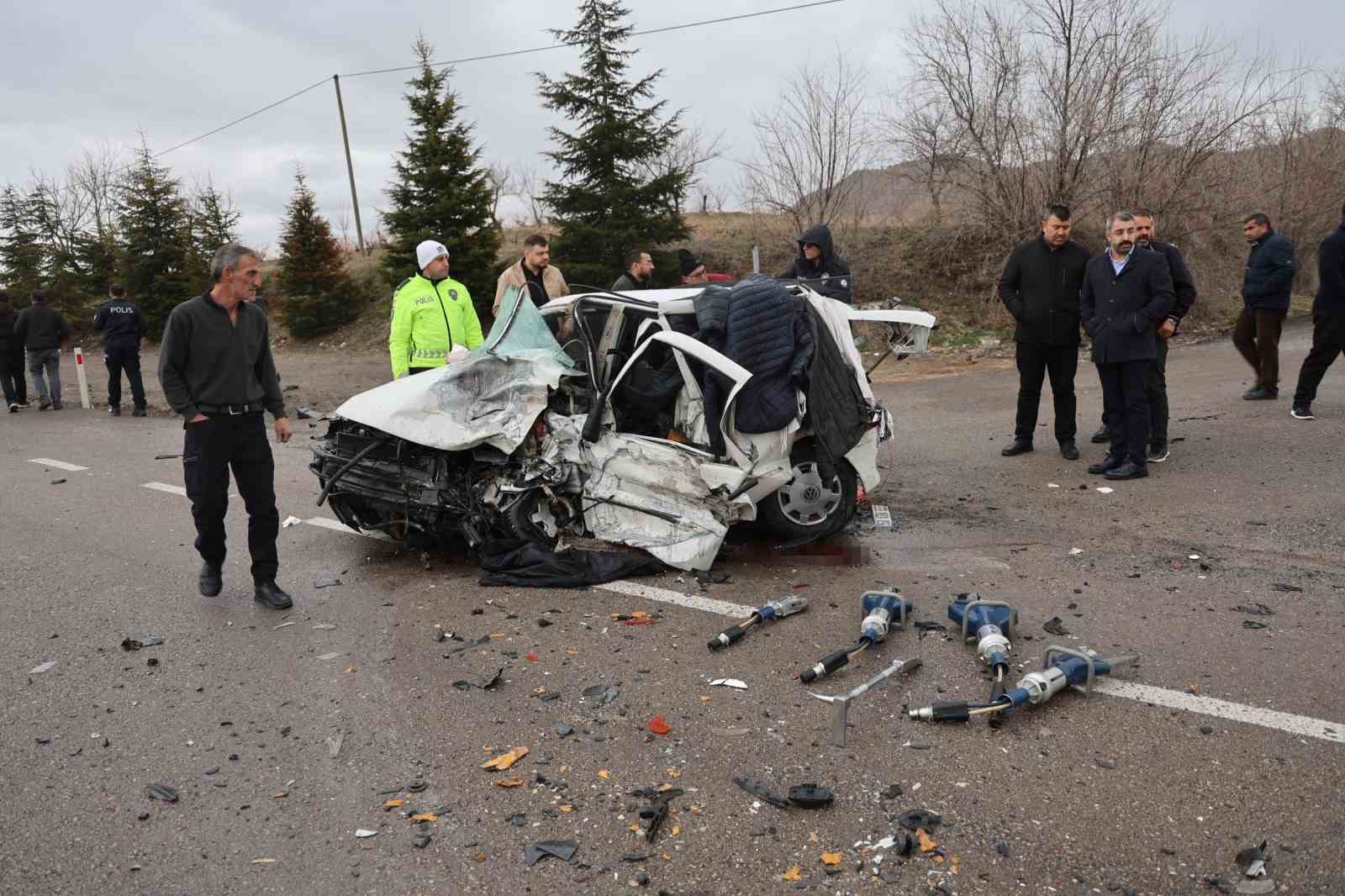Kazada eşi ve 2 çocuğunu kaybeden anne de yaşam mücadelesini kaybetti
