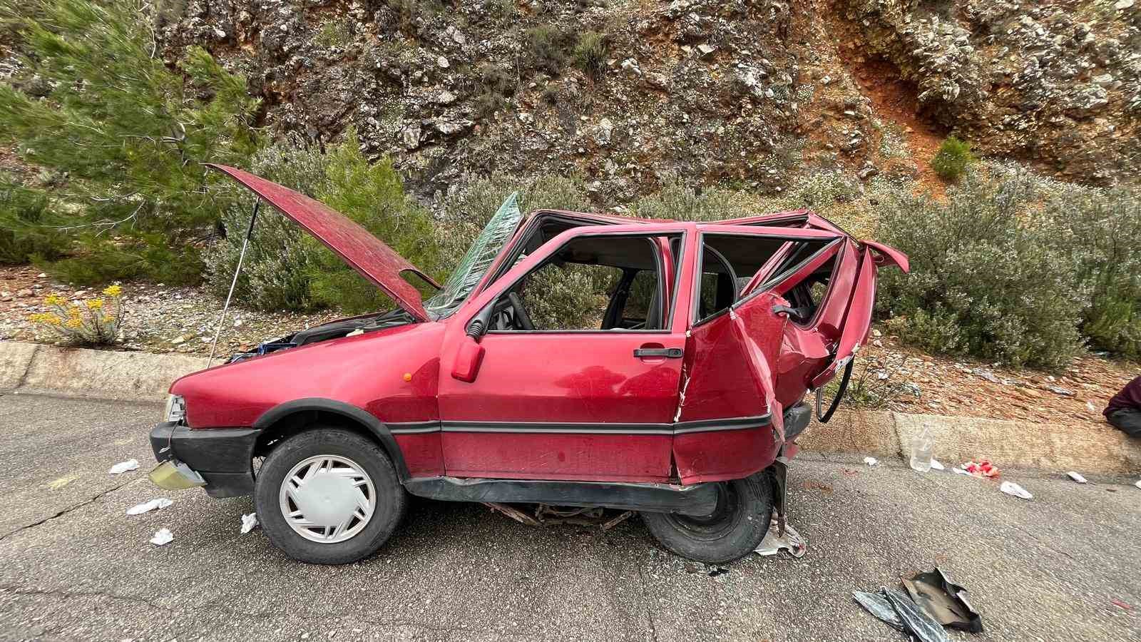 Kazada Fiat araçlar kağıt gibi ezildi
