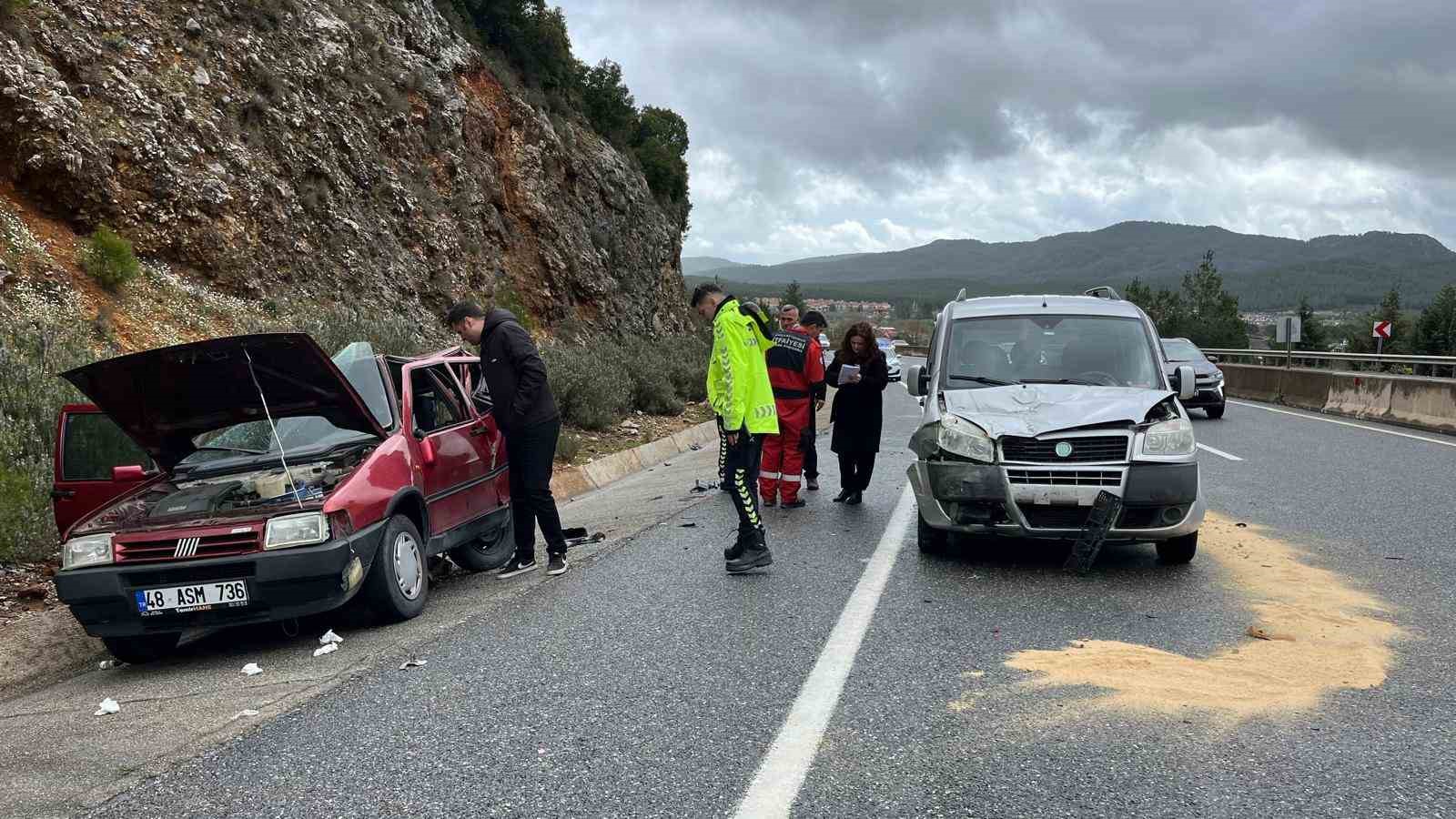 Kazada Fiat araçlar kağıt gibi ezildi
