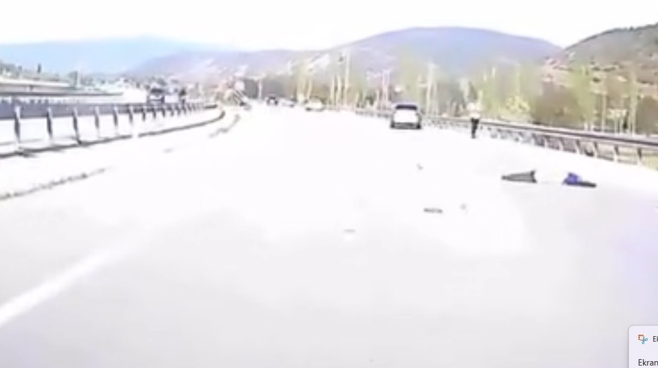 Kazada hayatını kaybeden motosiklet sürücüsünün son görüntüleri ortaya çıktı
