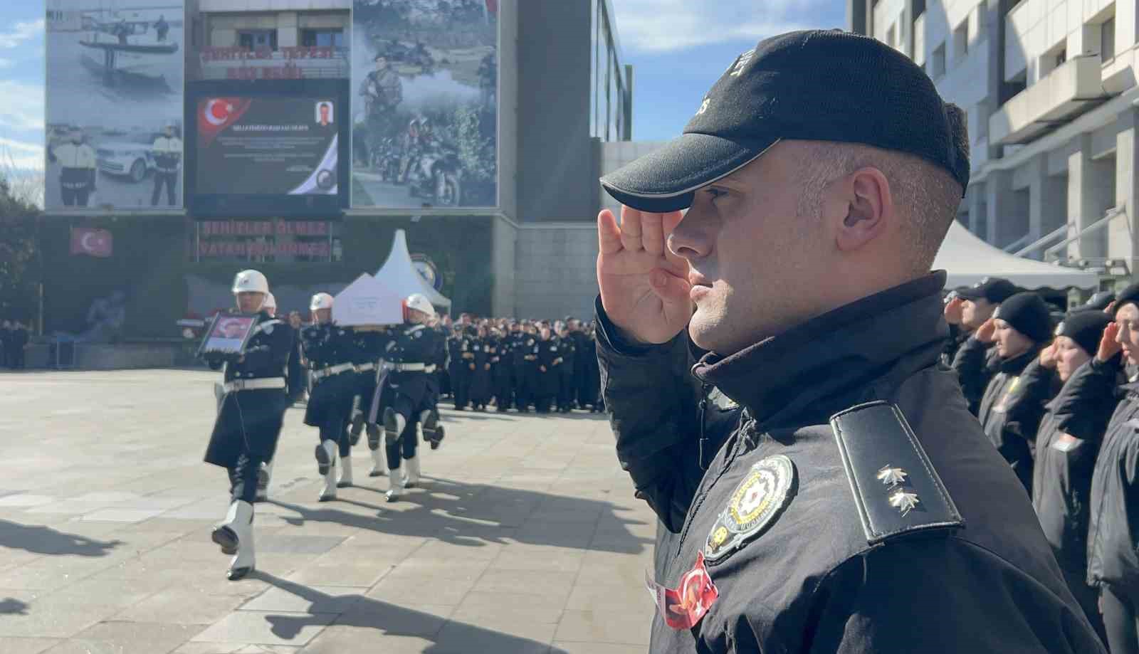 Kazada şehit olan polis memuru için cenaze töreni düzenleniyor
