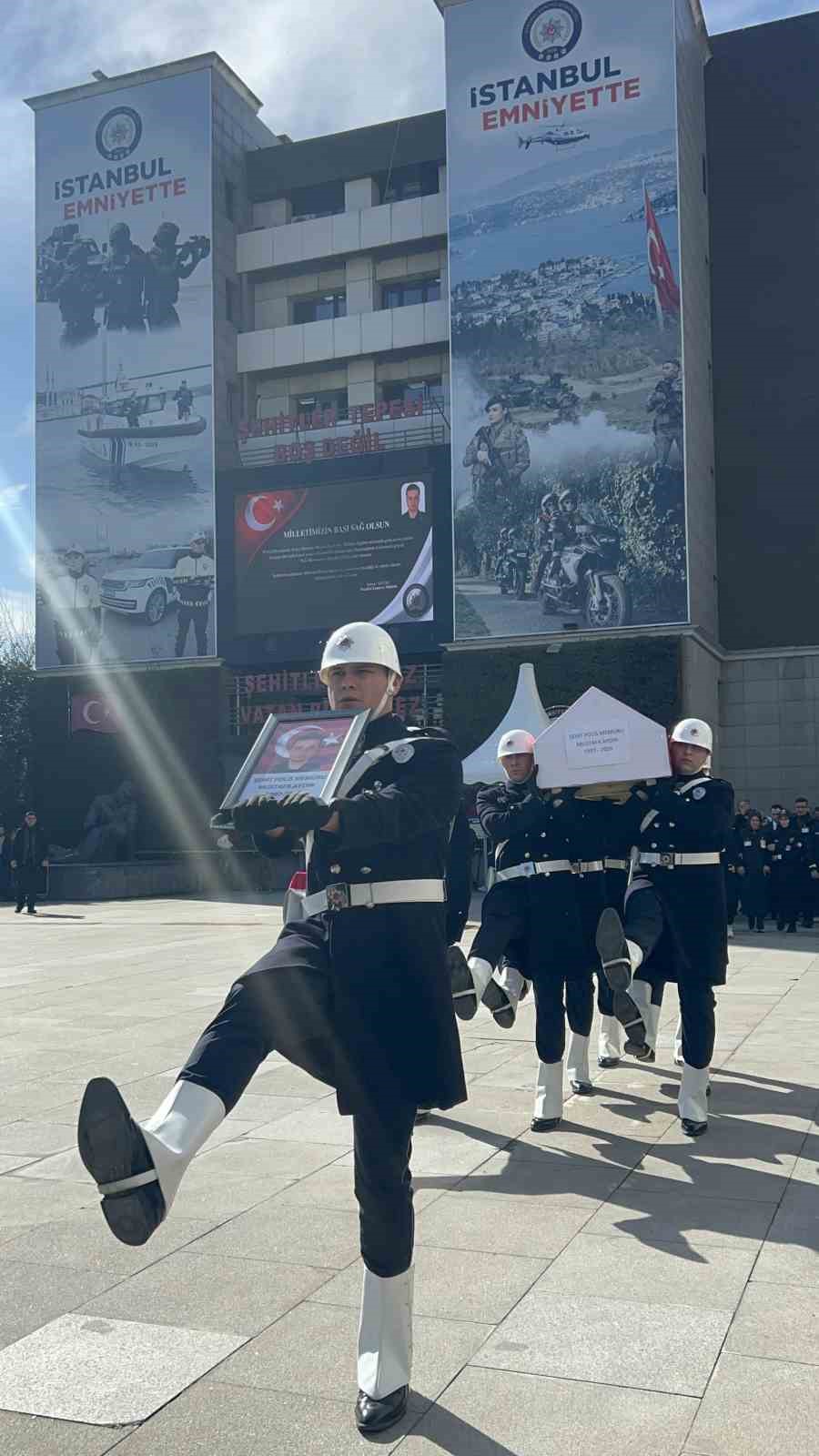 Kazada şehit olan polis memuru için cenaze töreni düzenleniyor
