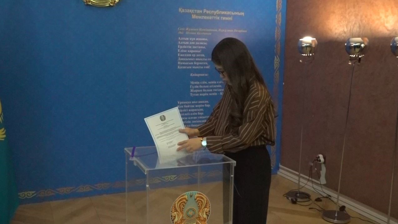 Kazakistan’da tarihi referandum için İstanbul’da sandıklar kuruldu
