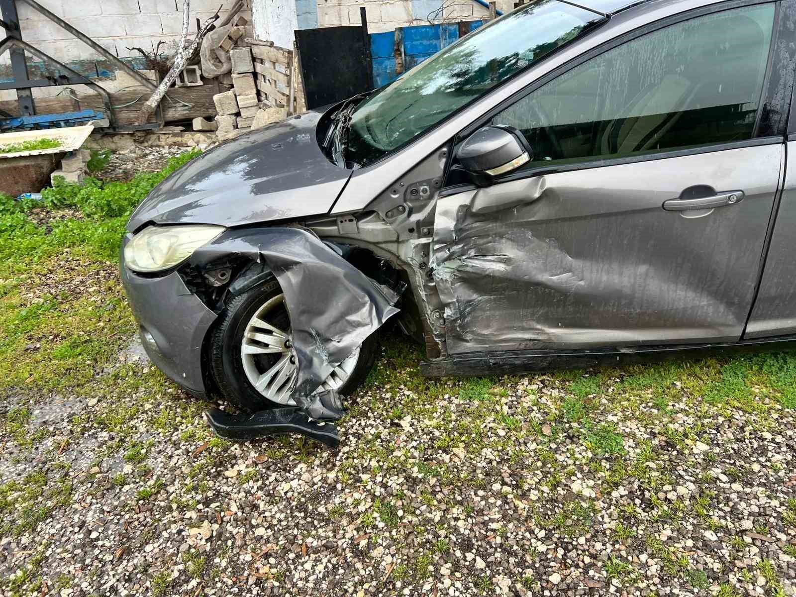 Kazaların eksik olmadığı yola muhtar ve yaralı vatandaş çözüm istedi
