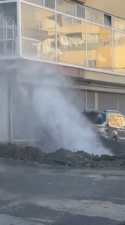 Kazı sırasında delinen doğal gaz borusu nedeniyle faciadan dönüldü
