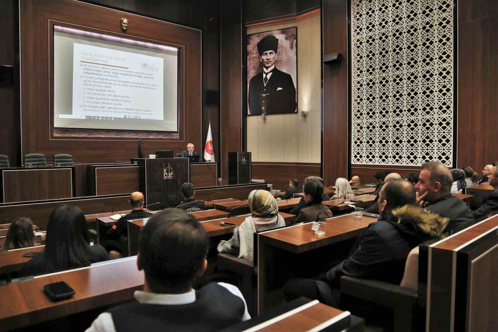 Keçiören Belediyesi yöneticilerine disiplin ve yetki devri eğitimi
