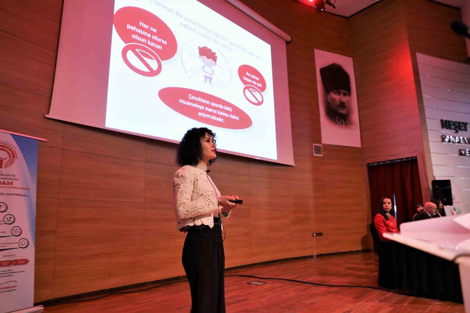 Keçiören Belediyesi’nden genç sporcular için "Sağlıklı Zihin, Güçlü Beden" sempozyumu
