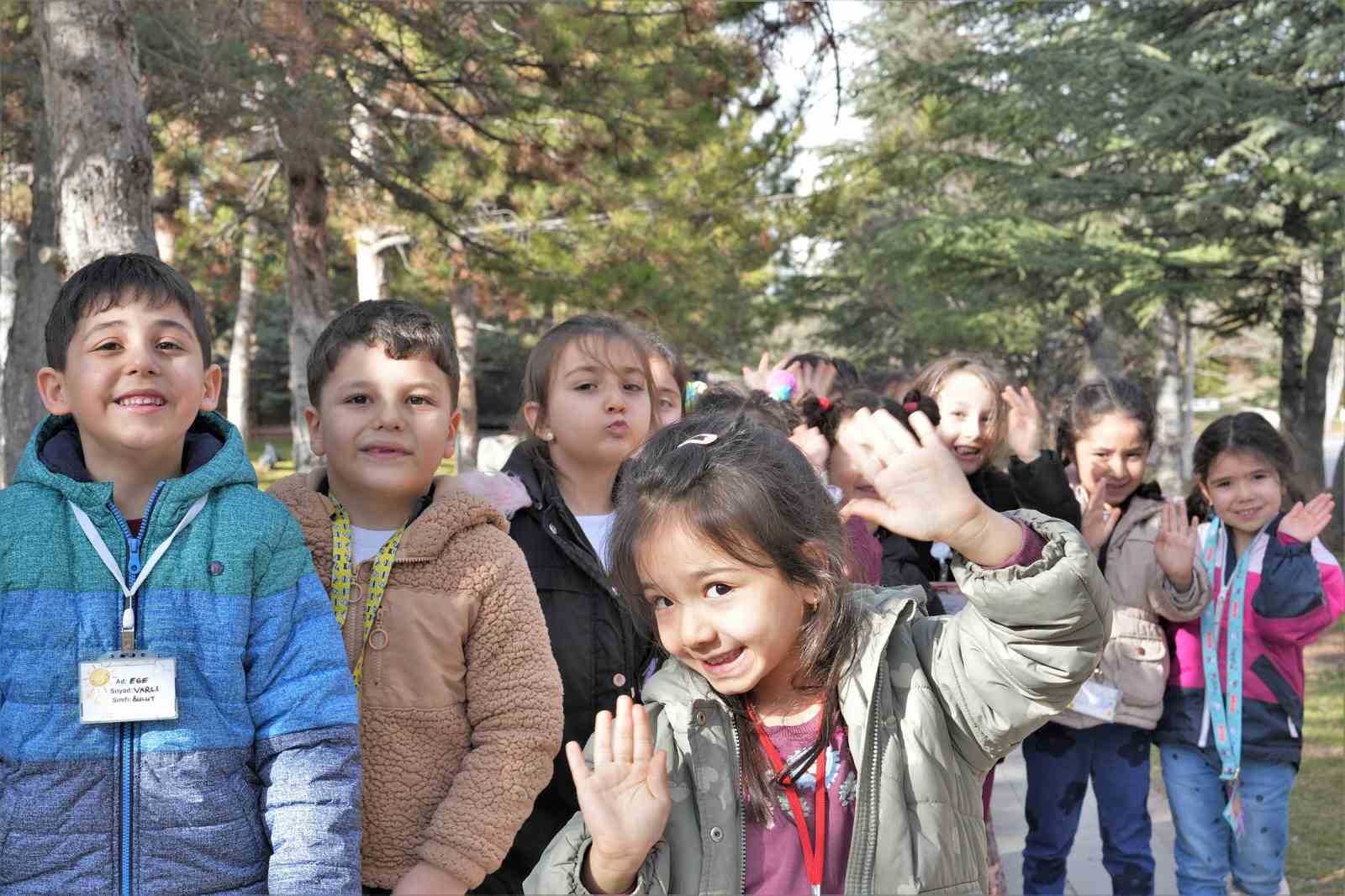 Keçiörenli minikler tabiat tarihiyle buluştu
