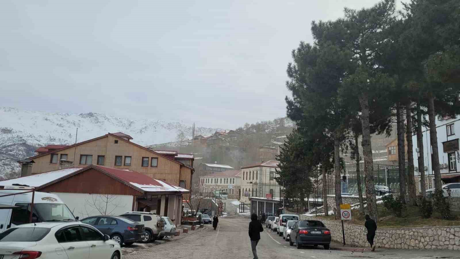 Kemaliye 2025’i de kömürle geçirdi
