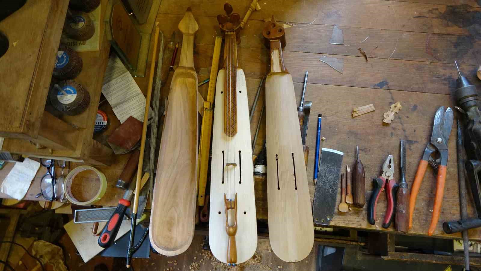 Kemençenin en yaşlı ustalarından
