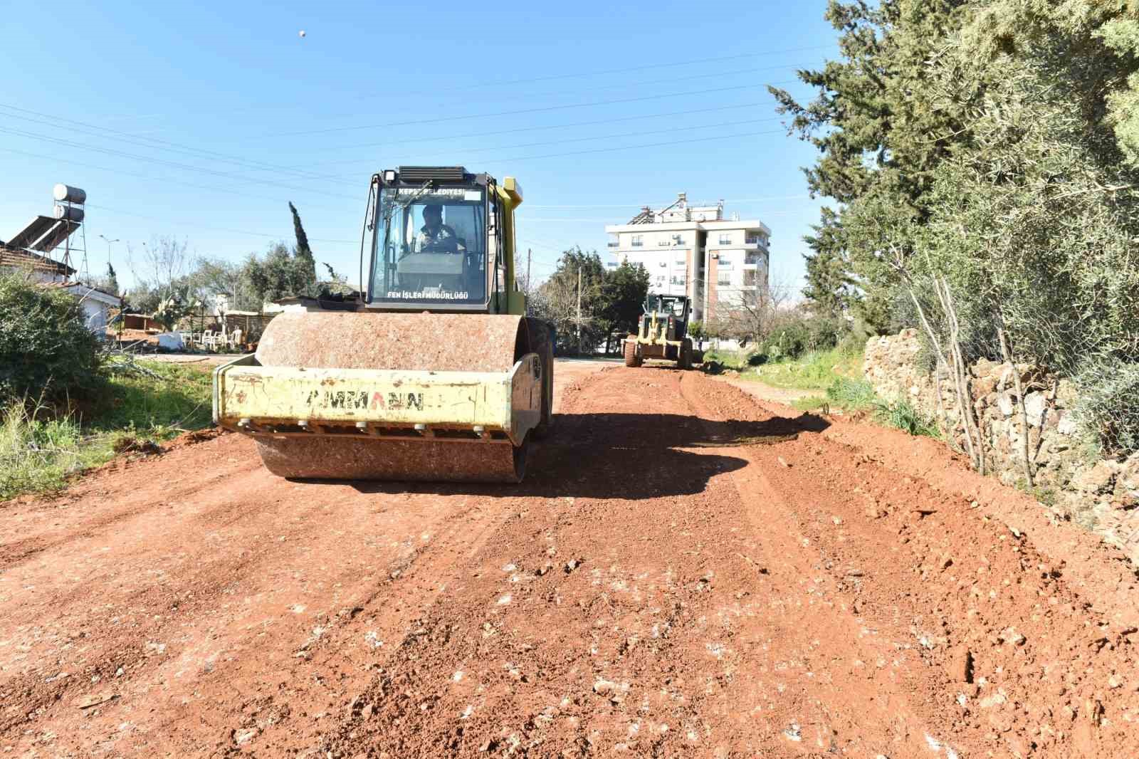 Kepez Belediyesi’nden Baraj Mahallesi’ne yeni yol ve otopark
