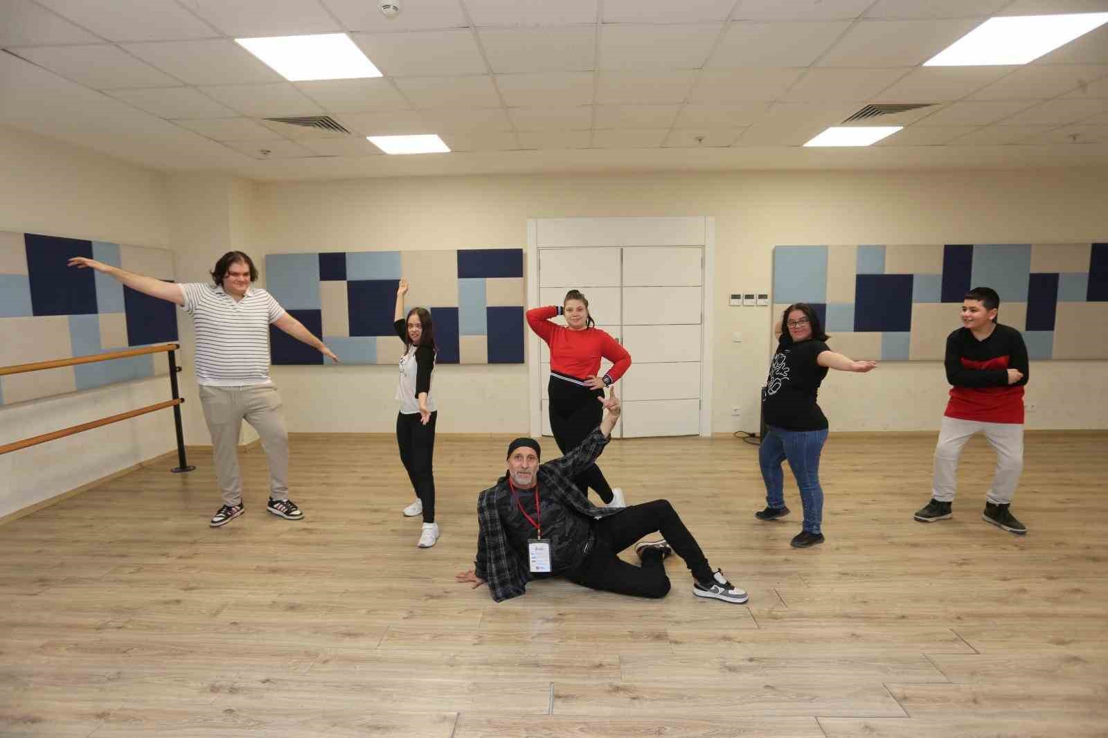 Kepez Belediyesi’nden engelliler için 6 proje
