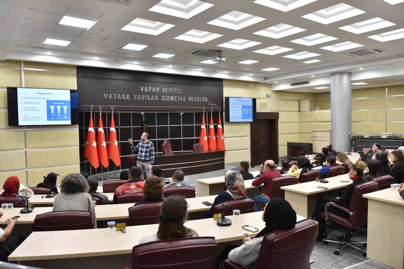 Kepez Belediyesi’nden yaşlı dostu kente güçlü adım
