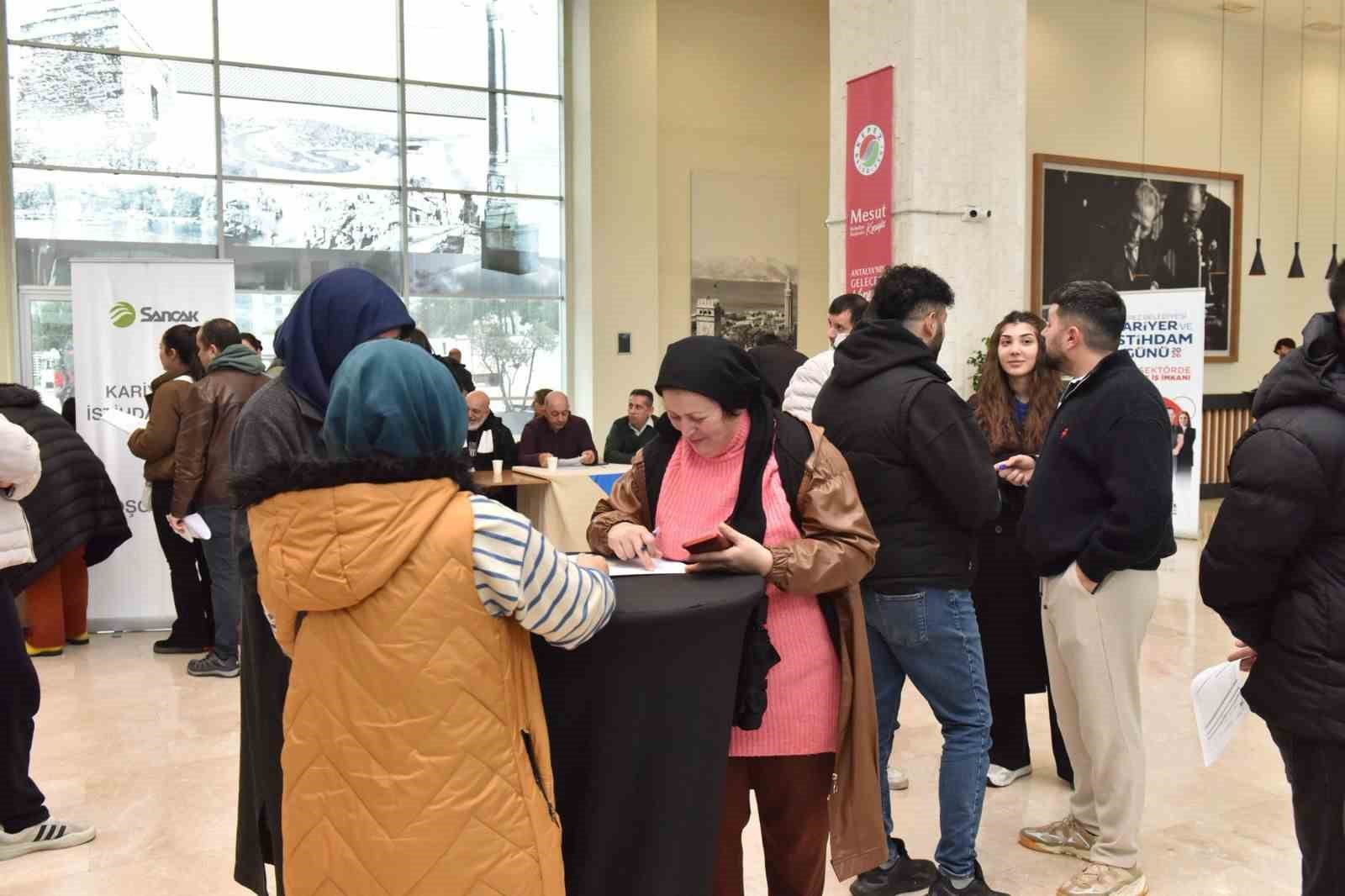 Kepez iş arayanları havacılık sektörüyle buluşturdu
