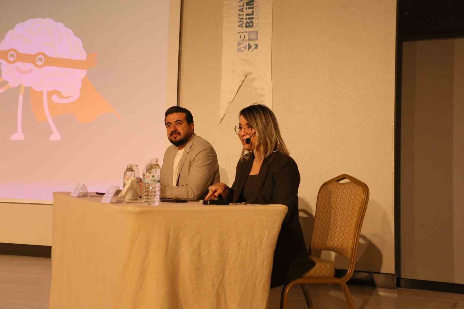 Kepez’de ‘Özgül Öğrenme Bozuklukları’ konuşuldu
