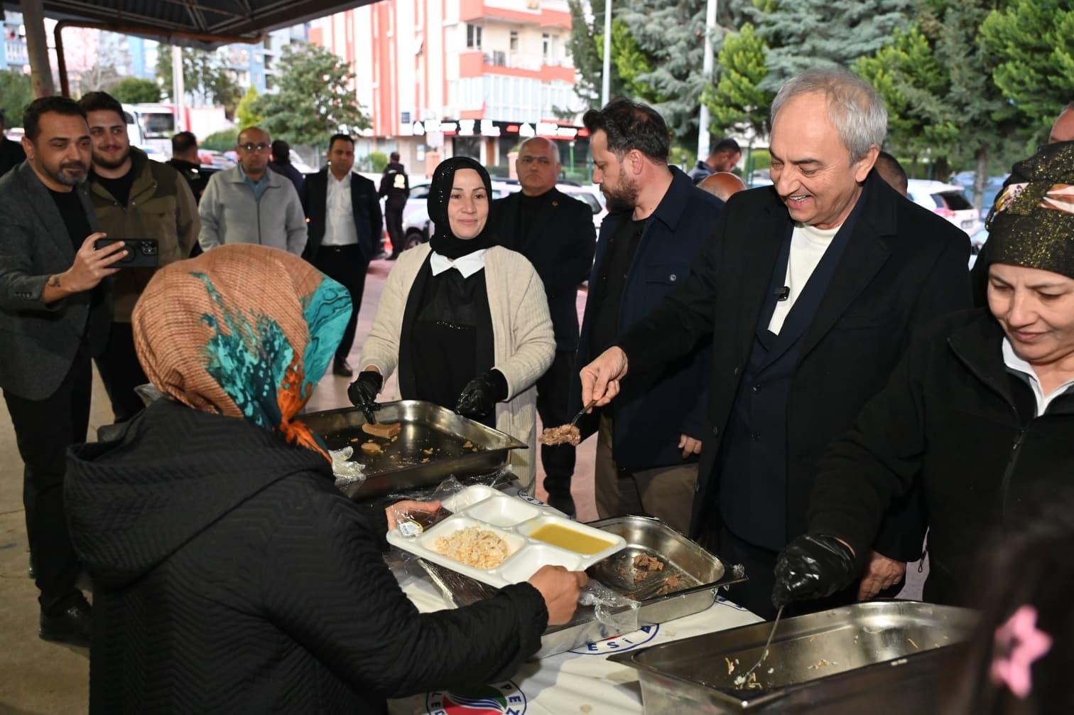 Kepez’de Ramazan bereketi
Kepez’de Ramazan bereketi