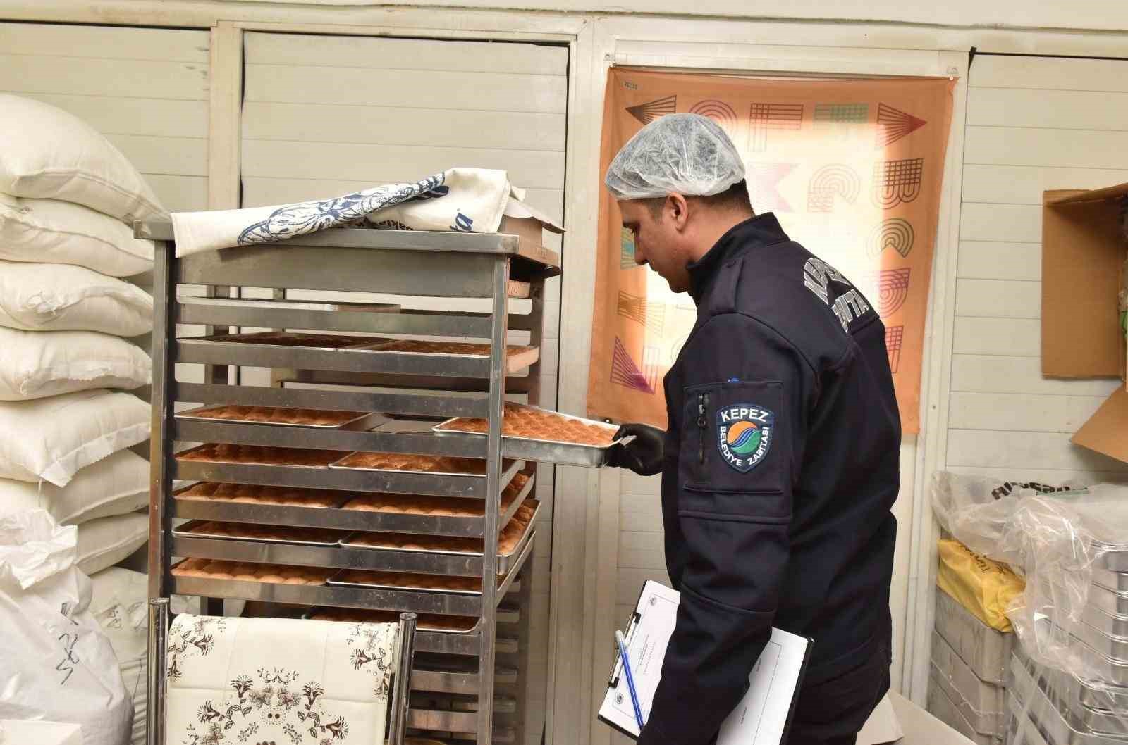 Kepez’de Ramazan öncesi tatlı üretim ve satışı denetimi

