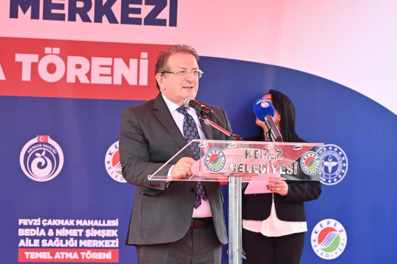 Kepez’e bir günde ikinci sağlık yatırımı
Kepez’e bir günde ikinci sağlık yatırımı