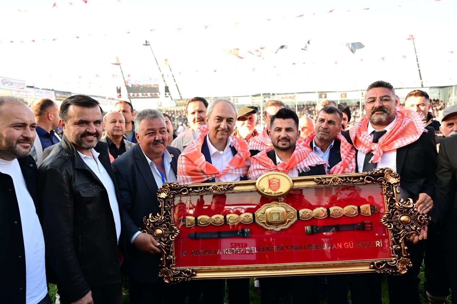 Kepez’in başpehlivanı Enes Doğan
