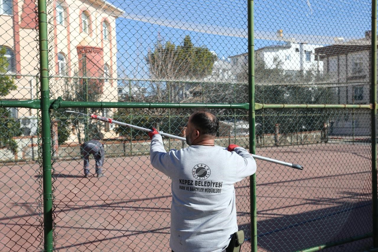 Kepez’in Varsak Ayanoğlu Mahallesi’nde yaşam alanları yenilendi
